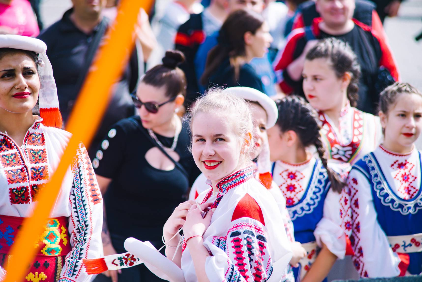  XVI Национален фолклорен събор Де е българското край мездренското село Очиндол 